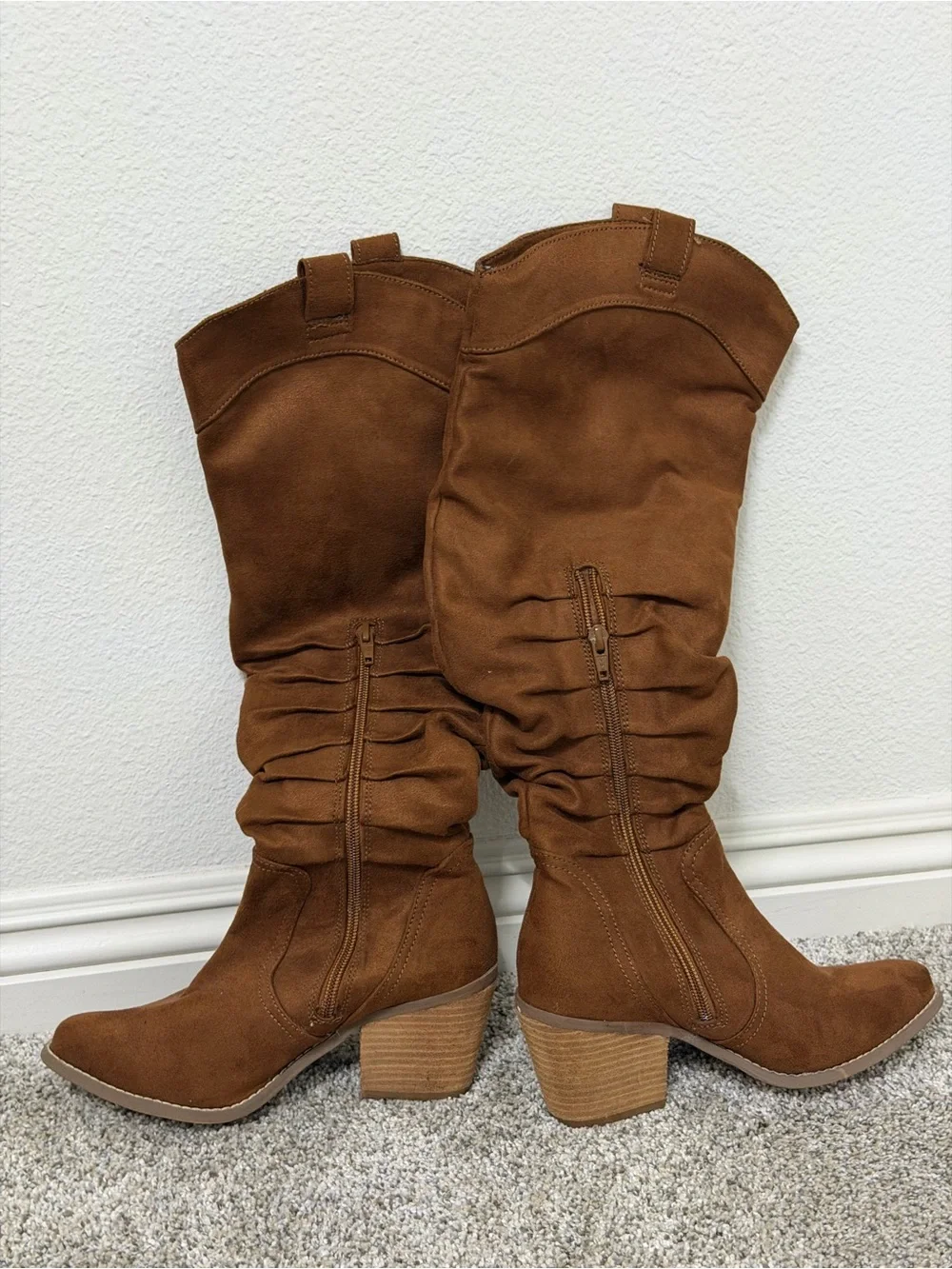 New Never Worn Women's Brown Slouchy Mid Calf Suede Boots Size 6